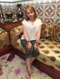 jjc students study abroad in morocco elizabeth mchugh henna tattoo