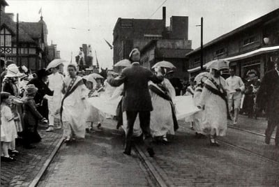 world war i 7 interesting photos discovered in jjc yearbooks joliet junior college parade red cross